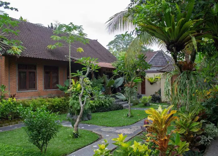Gekko Garden 3*